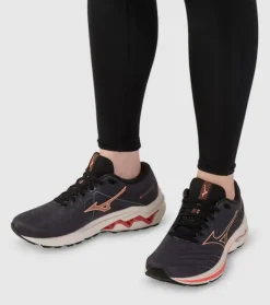 Hot Wave Inspire 18 Womens Women Run