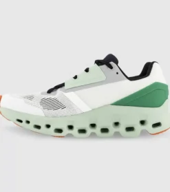 Discount On Cloudstratus Womens Women Run