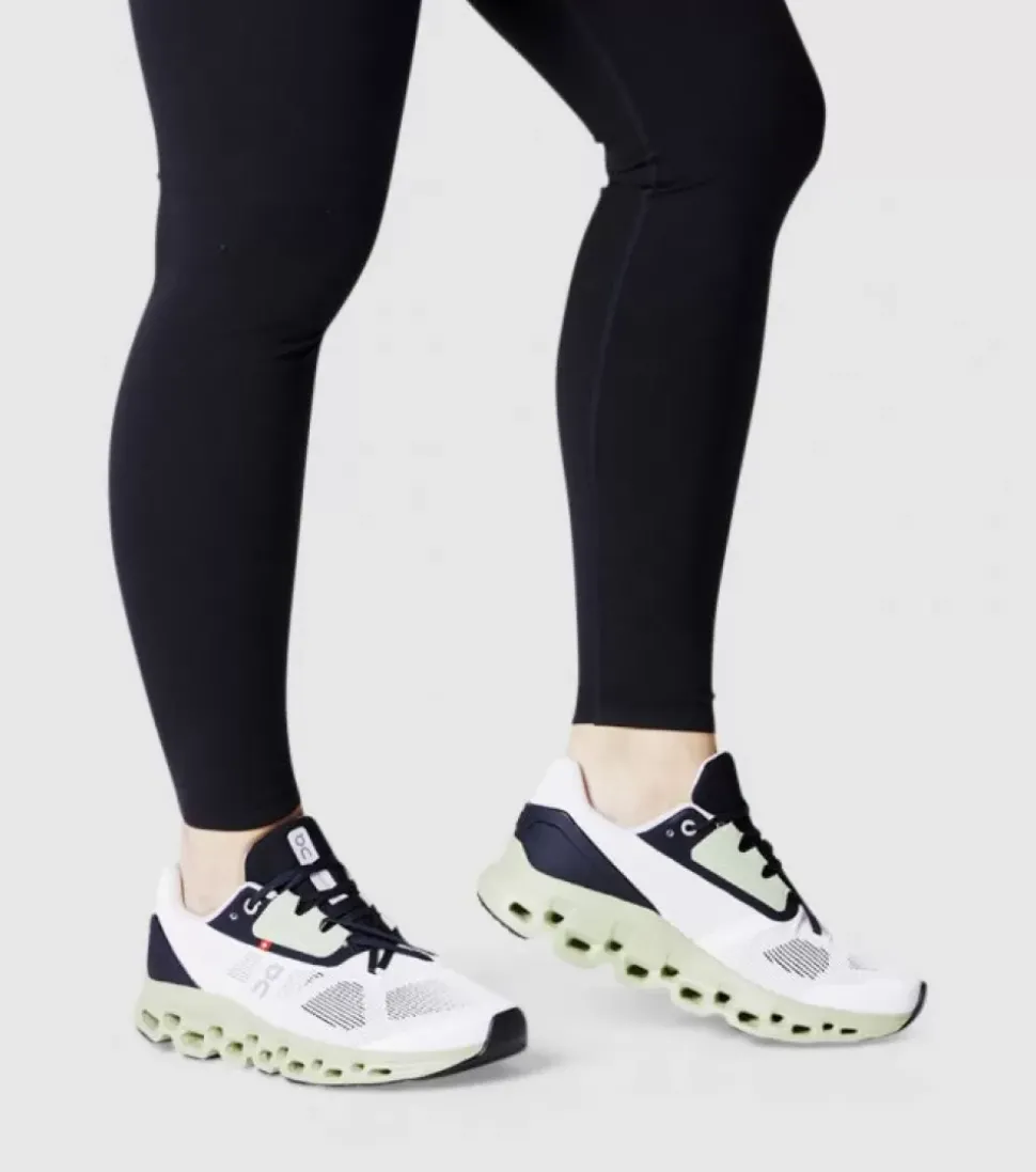 Fashion On Cloudstratus Womens Women Run