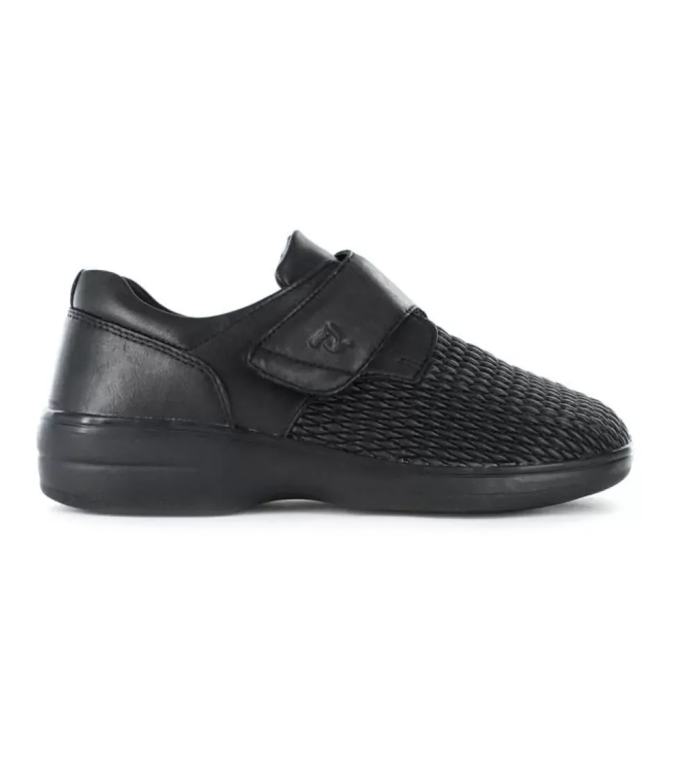 New Olivia (D) Womens Black Women Walk